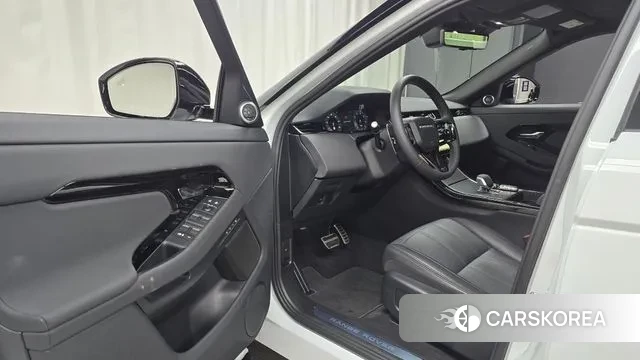 Land Rover Range Rover Evoque 2nd Generation 2024 Белый из Кореи, фото 2