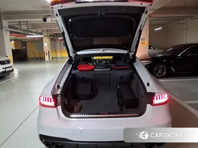 Audi A7 (4K) 2021 Белый из Кореи, фото 2