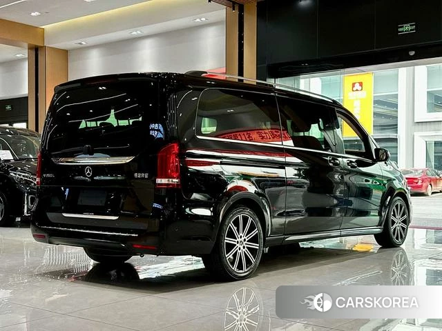 Mercedes-Benz V-class 2023 Черный из Китая, фото 2