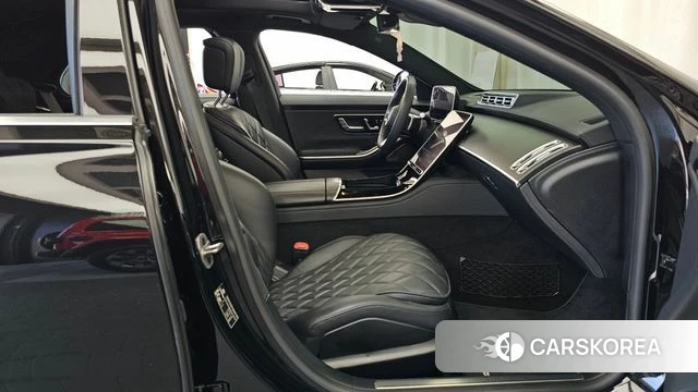 Mercedes-Benz S-Class W223 2023 Черный из Кореи, фото 2