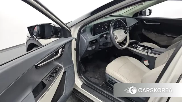 Kia EV6 2021 Жемчужный цвет из Кореи, фото 2