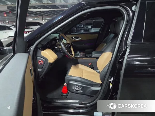 Land Rover Range Rover Velar 2024 Черный из Кореи, фото 2