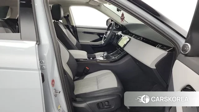Land Rover Range Rover Evoque 2nd Generation 2024 Цвет галактики из Кореи, фото 2