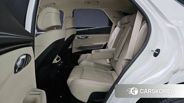 Genesis GV70 2022 Белый из Кореи, фото 2
