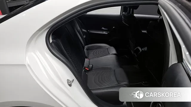 Mercedes-Benz A-Class W177 2020 Белый из Кореи, фото 2