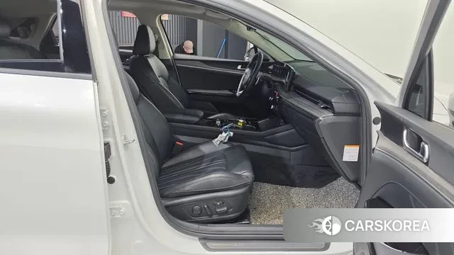 Kia The New K5 Hybrid 3rd generation 2024 Белый из Кореи, фото 2