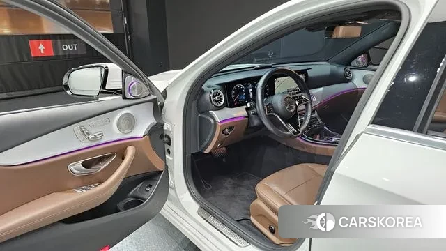 Mercedes-Benz E-Class W213 2020 Белый из Кореи, фото 2