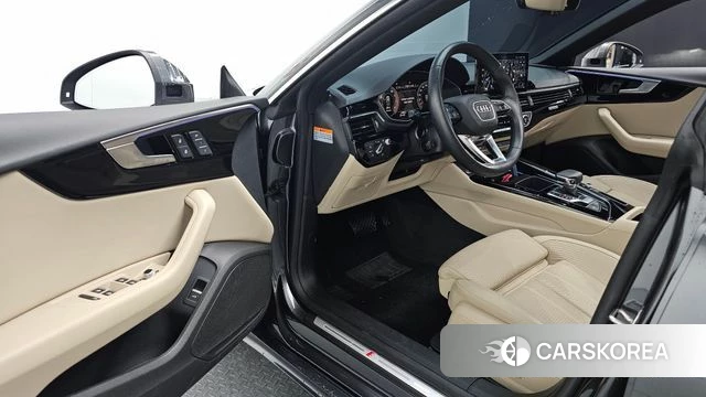 Audi A5 (F5) 2022 Серебристо-серый из Кореи, фото 2