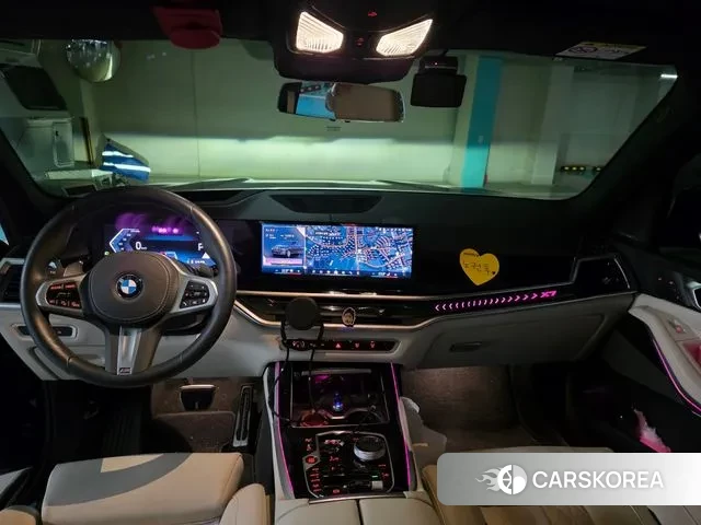 BMW X7 (G07) 2024 Черный из Кореи, фото 2