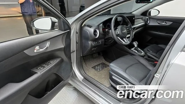 Kia The New K3 2nd generation 2022 Серый из Кореи, фото 2