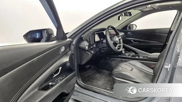 Hyundai The New Avante (CN7) 2024 Серый из Кореи, фото 2