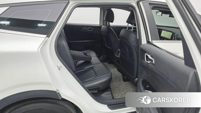 Kia Sportage 5th Generation 2022 Белый из Кореи, фото 2