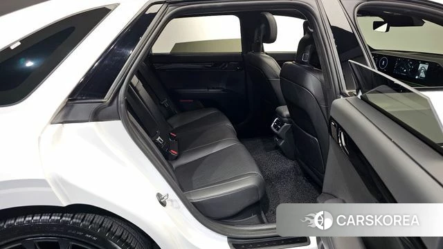 Hyundai Grandeur Hybrid (GN7) 2024 Белый из Кореи, фото 2