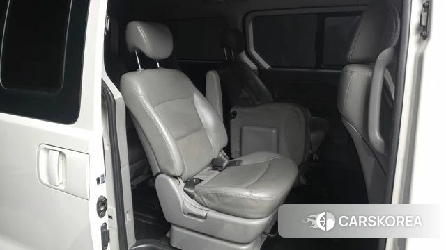 Hyundai The New Grand Starex 2018 Белый из Кореи, фото 2