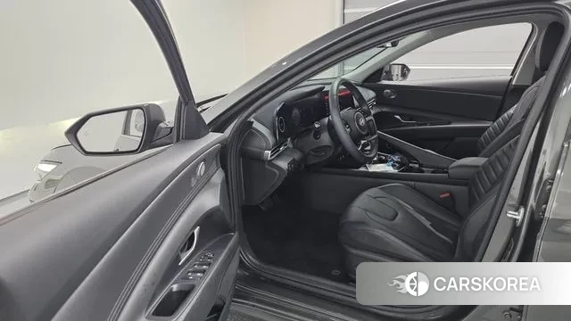 Hyundai The New Avante (CN7) 2023 Серый из Кореи, фото 2