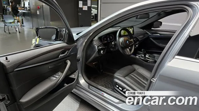 BMW 5 Series (G30) id 2672212 из Кореи 2