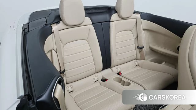 Mercedes-Benz C-Class W205 2021 Белый из Кореи, фото 2
