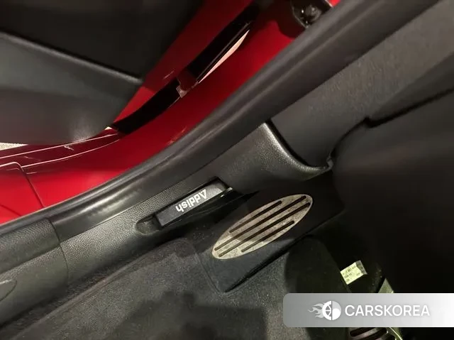 Mini Cooper S 2018 Красный из Кореи, фото 2