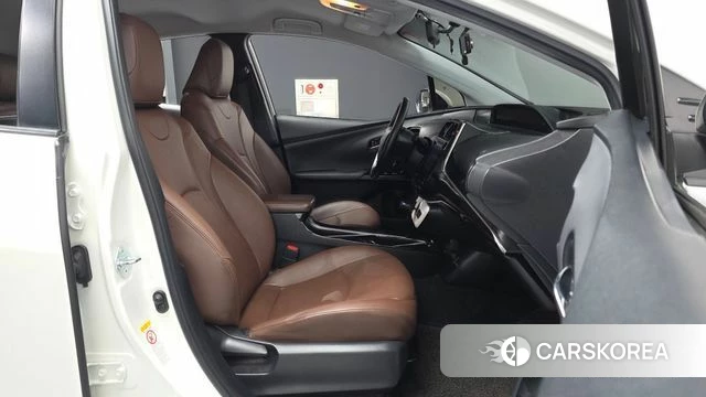 Toyota Prius 4th Generation 2018 Белый из Кореи, фото 2