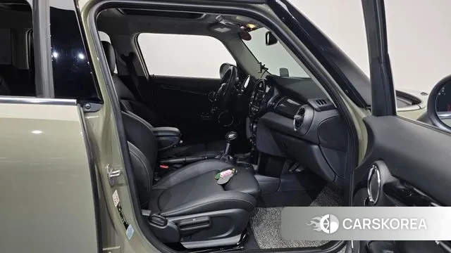 Mini Cooper S 2019 Цвет тростника из Кореи, фото 2