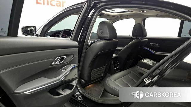 BMW 3 Series (G20) 2020 Черный из Кореи, фото 2