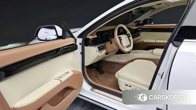 Hyundai Grandeur Hybrid (GN7) 2023 Белый из Кореи, фото 2