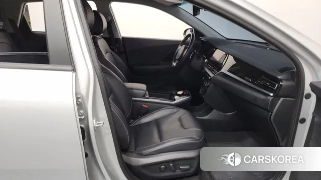 Kia Niro EV 2021 Серебряный из Кореи, фото 2