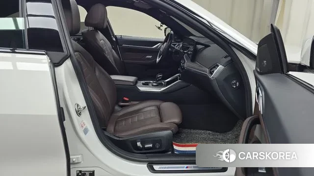 BMW i4 2023 Белый из Кореи, фото 2