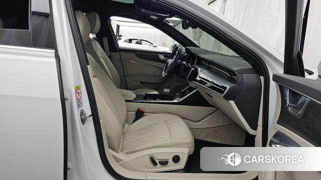 Audi A6 (C8) 2020 Белый из Кореи, фото 2