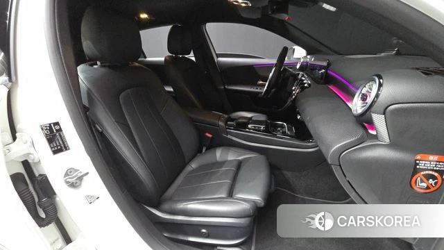 Mercedes-Benz A-Class W177 2022 Белый из Кореи, фото 2