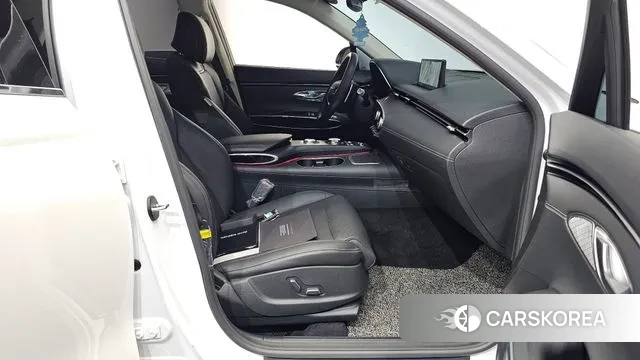 Genesis GV70 2021 Белый из Кореи, фото 2