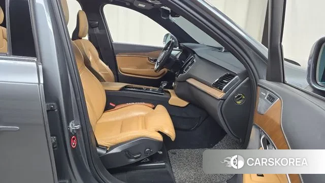 Volvo XC90 second Generation 2019 Серый из Кореи, фото 2