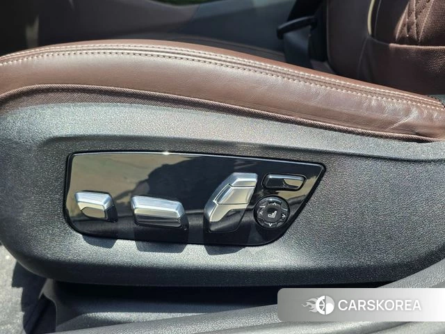 BMW 5 Series (G30) 2021 Черный из Кореи, фото 2