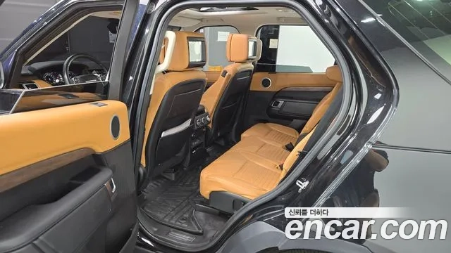 Land Rover Discovery 5 2018 Черный из Кореи, фото 2