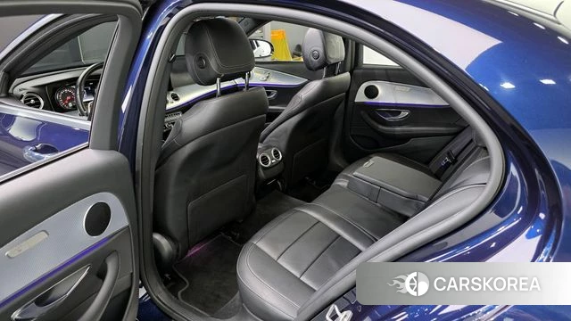 Mercedes-Benz E-Class W213 2020 Синий из Кореи, фото 2