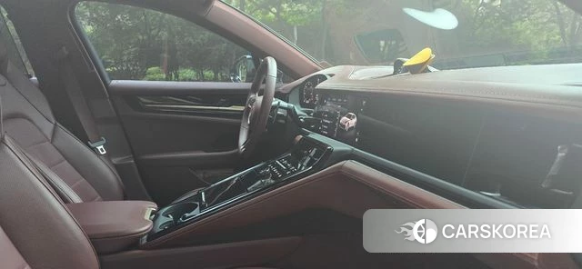 Porsche Panamera (971) 2024 Черный из Кореи, фото 2
