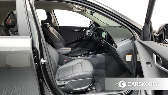 Kia Di Ol Nu Niro 2025 Серый из Кореи, фото 2