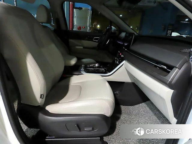 Kia Carnival 4th generation 2023 Белый из Кореи, фото 2