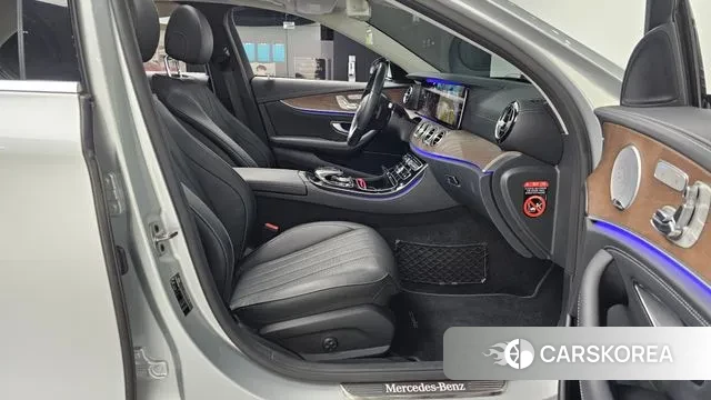 Mercedes-Benz E-Class W213 2019 Серебряный из Кореи, фото 2