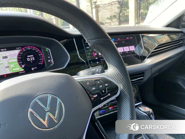 Volkswagen Passat 2023 Черный из Китая, фото 2