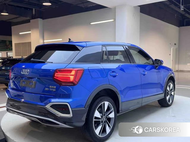 Audi Q2L 2022 Синий из Китая, фото 2