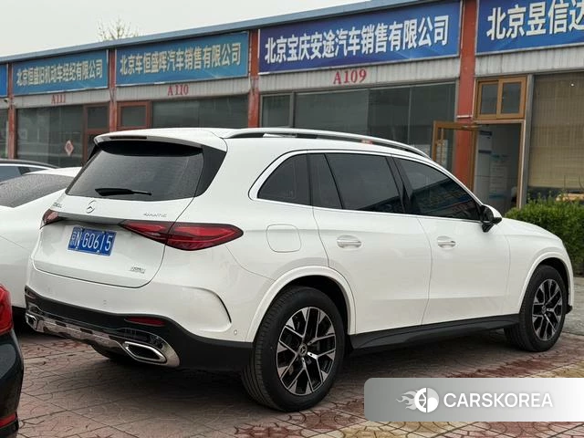 Mercedes-Benz GLC 2024 Белый из Китая, фото 2