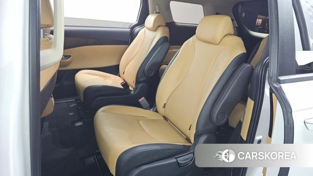Kia Carnival 4th generation 2022 Белый из Кореи, фото 2