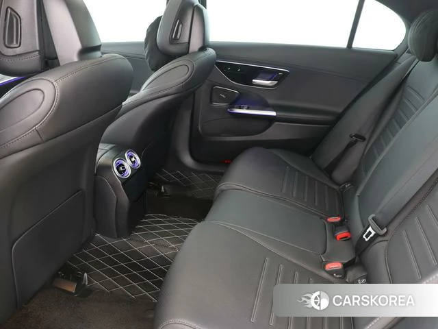 Mercedes-Benz Class C 2024 Белый из Китая, фото 2