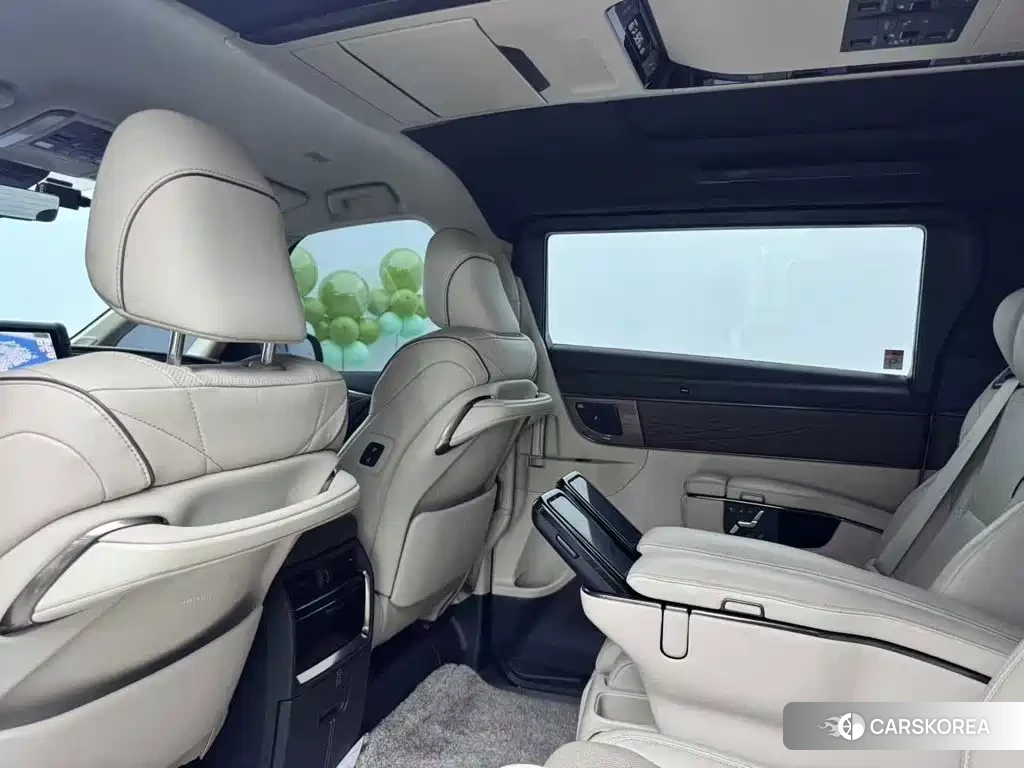 Toyota Elfa 2024 Черный из Китая, фото 2