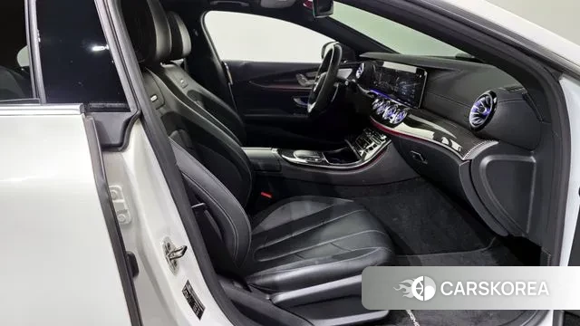 Mercedes-Benz CLS-Class C257 2022 Белый из Кореи, фото 2