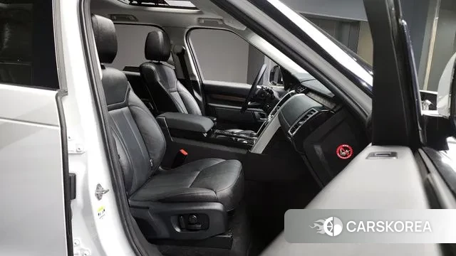 Land Rover Discovery 5 2019 Белый из Кореи, фото 2