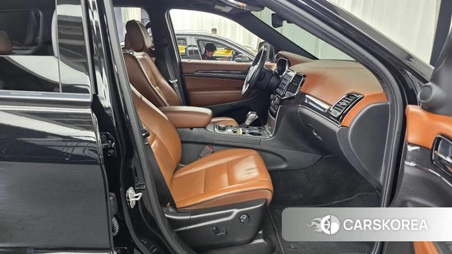 Jeep Grand Cherokee 2020 Черный из Кореи, фото 2