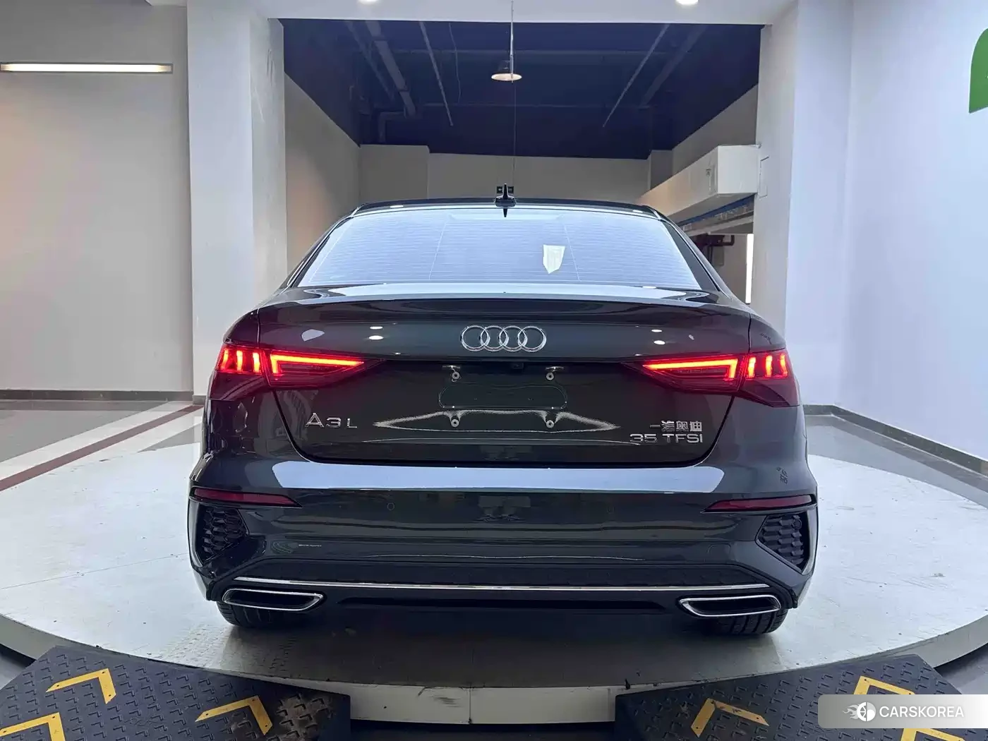 Audi A3 2023 Зеленый из Китая, фото 2