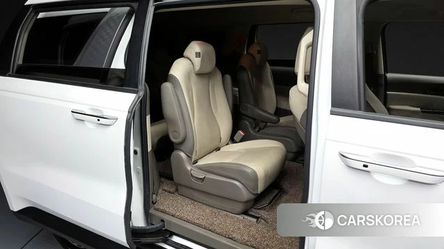 Kia Carnival 4th generation 2023 Белый из Кореи, фото 2